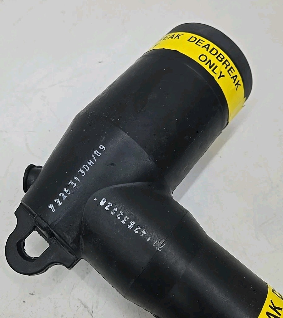 Eaton Cooper 3238020C36M MOVE 36KV Class 600 A Elbow Surge Arrester 29 kv MCOV