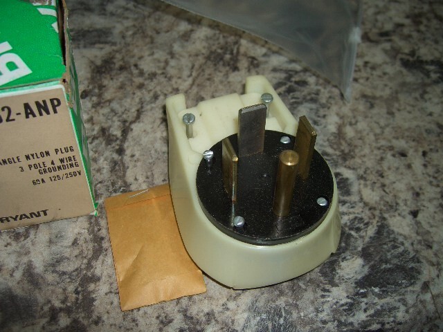 Bryant 9462-anp angle nylon plug 3 pole 4 wire grounding 60a 125/250v #2