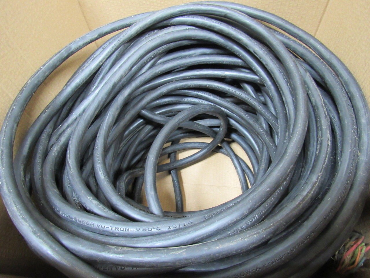 Carol P-123-70-MSHA Super VU-Tron 18/14 Conductor SOW-A Cable 310 Ft