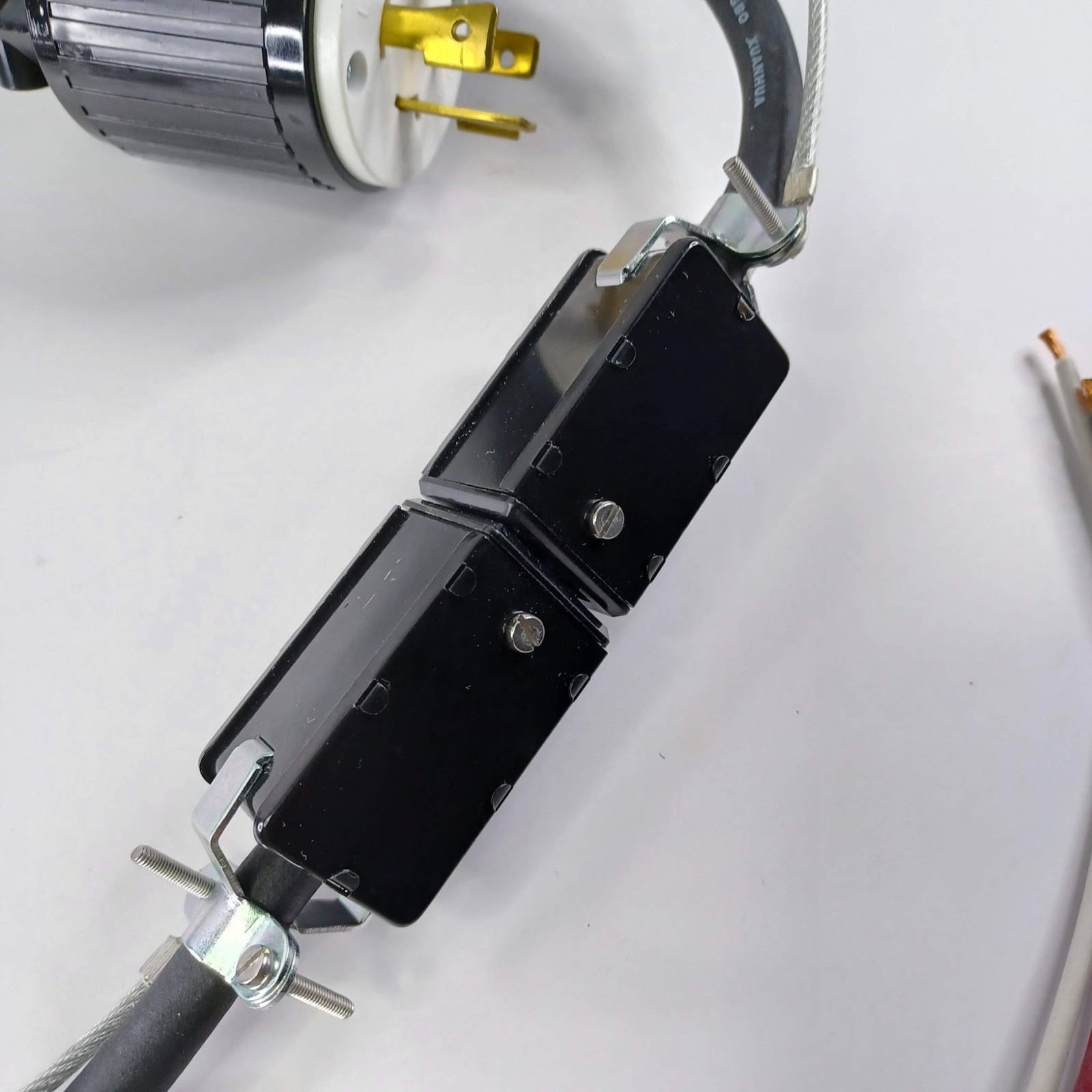 Power Cord L15-20 20A 250V plug with 5ft cable & Connectors Two Section