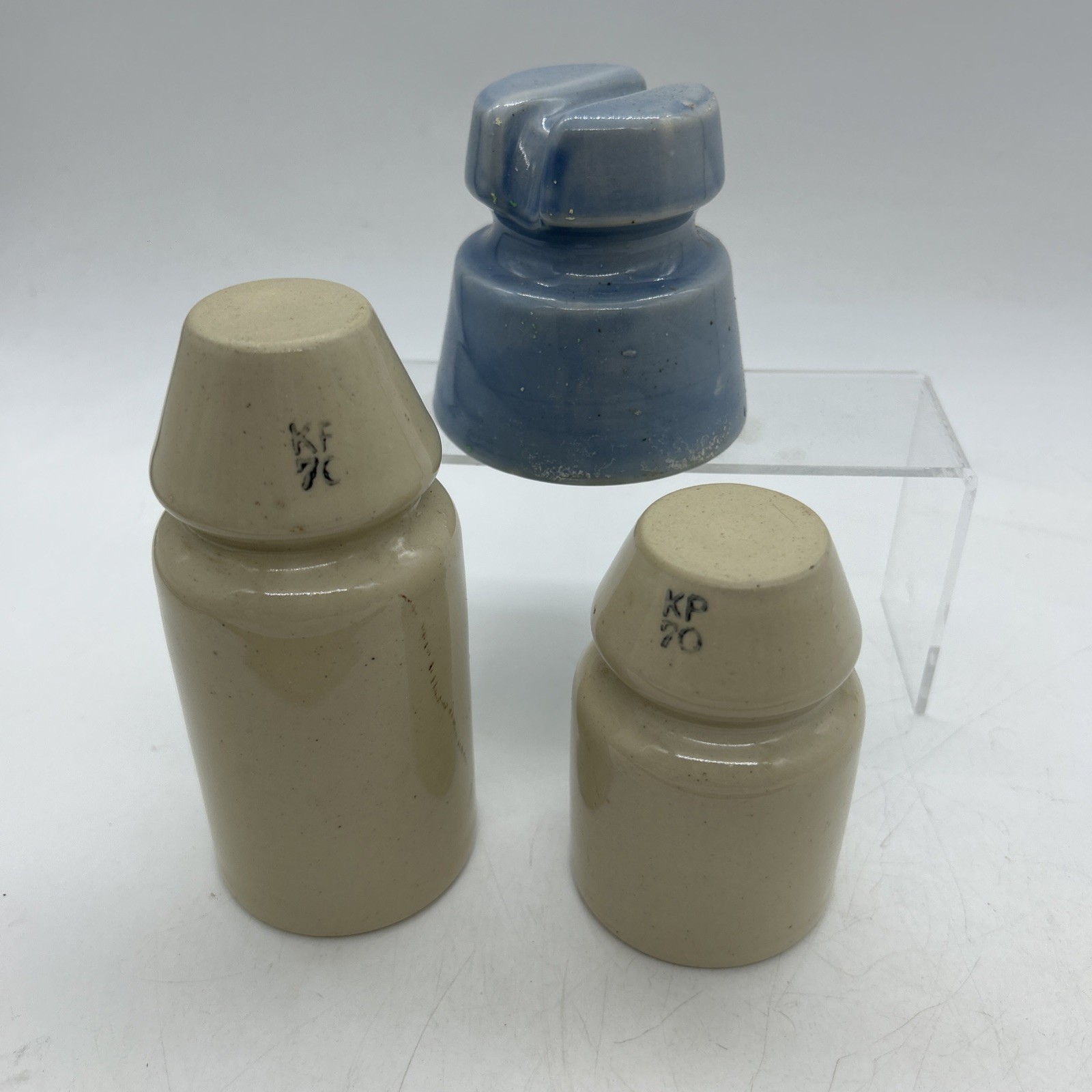 Vintage KP Blue White Electric Insulators Porcelain Set Australia