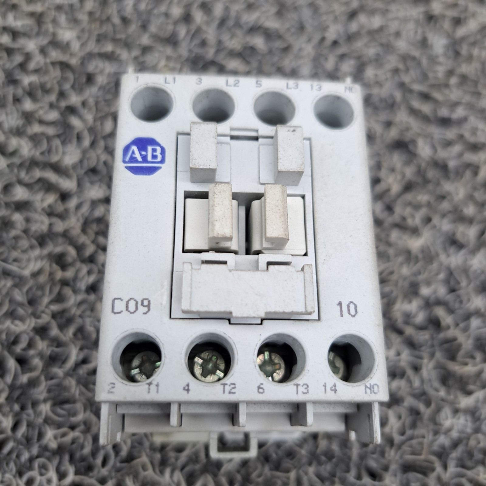 Allen-Bradley 100-C09*10 Series A Contactor (110-120V Coil)