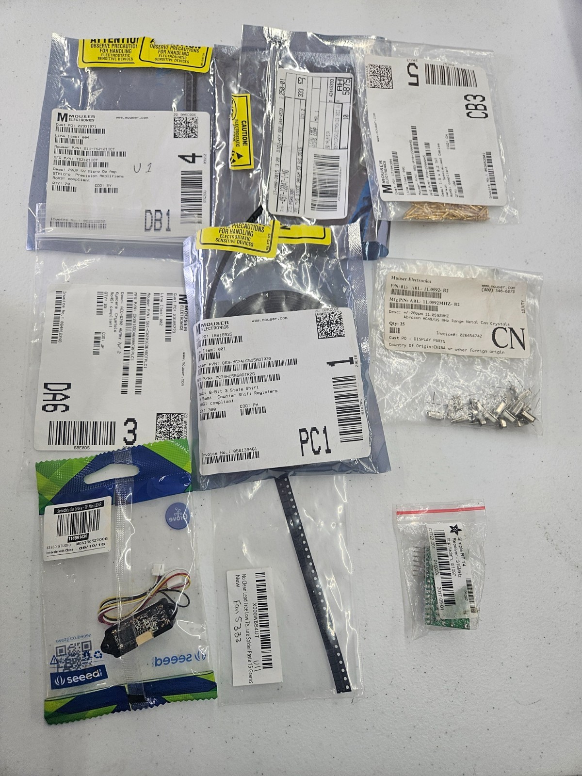 Large Mixed Electronic Components Surplus Lot – New Old Stock