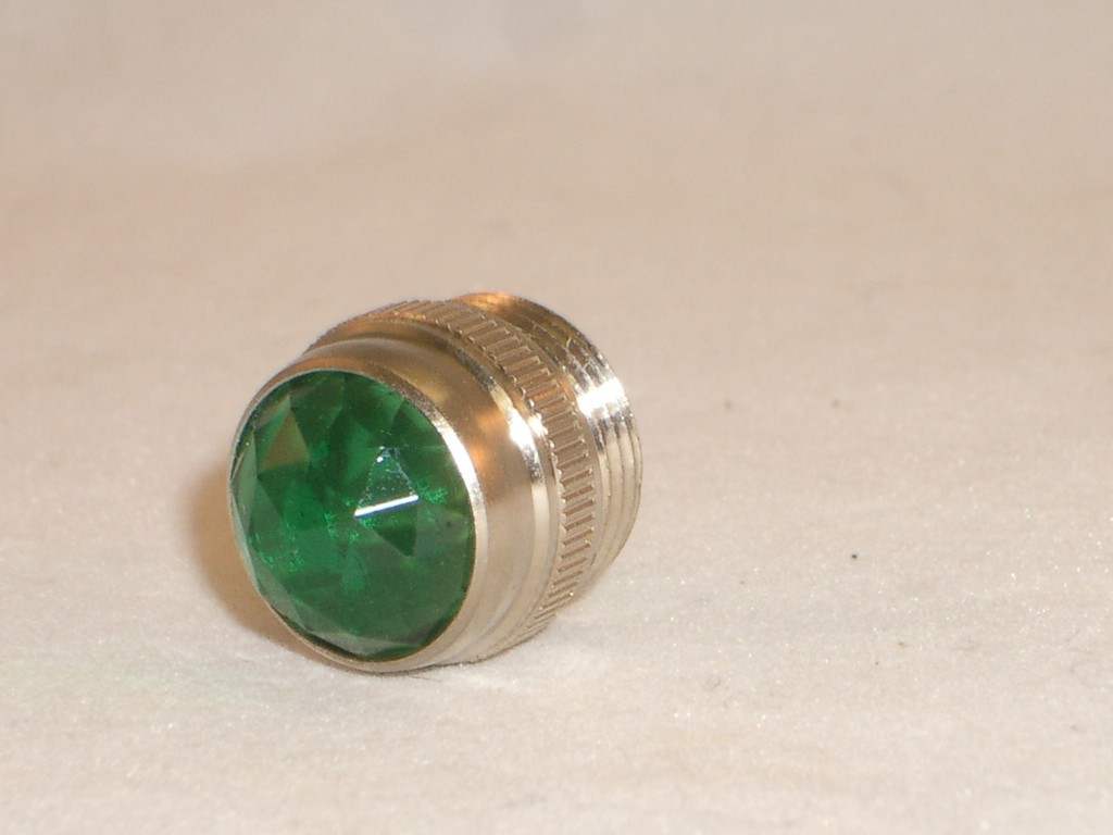 CED P-L116 JEWEL SCREW LENS FOR PILOT LAMP LIGHT BULB AMP GREEN