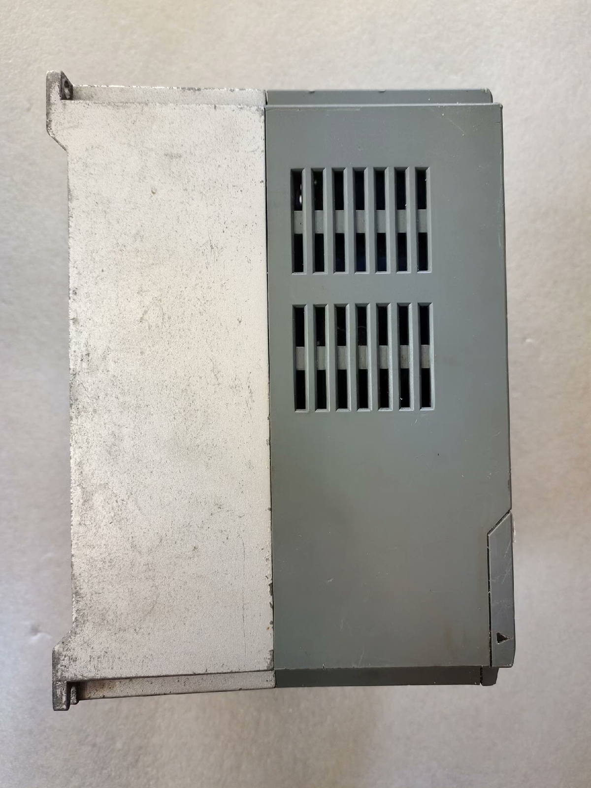 one N2-403-M3 2.2kw/380v Welcome counteroffer