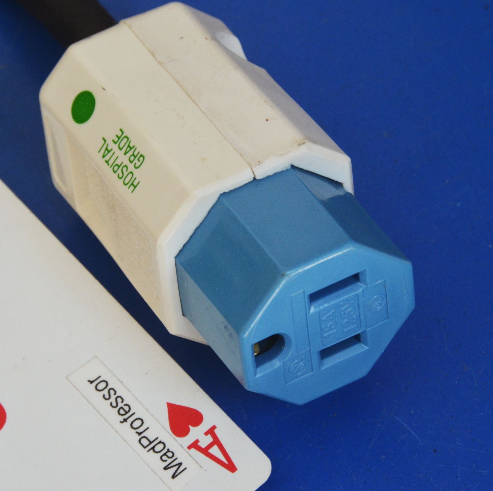 Amphenol MIL Spec 4-Pin Circular Connector Dust Cover Clamp MS3456620-4P Leviton