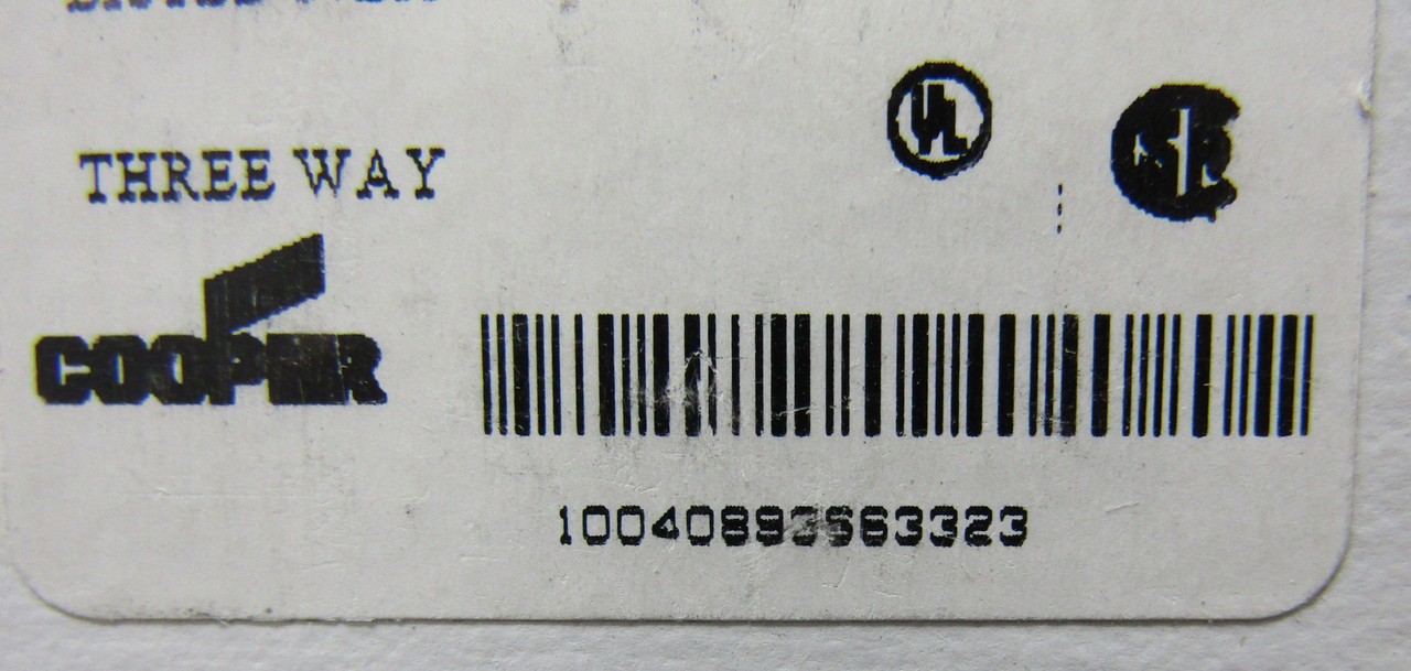 COOPER AHDECB315W 120/277V 15A 3 WAY WHITE SWITCH – LOT OF 2 / NEW NO BOX
