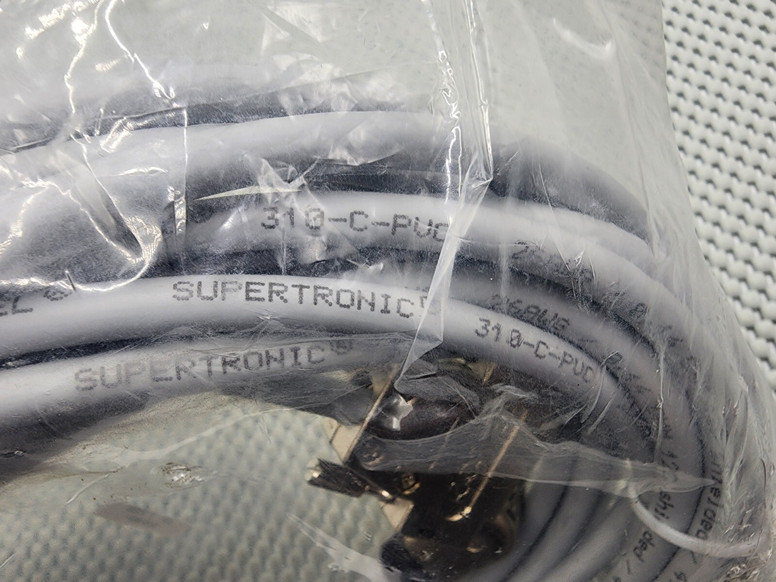 Helukabel Supertronic Phoroptor 310-C-PVC 300V VW-1 01154500129411 Cable 559-275