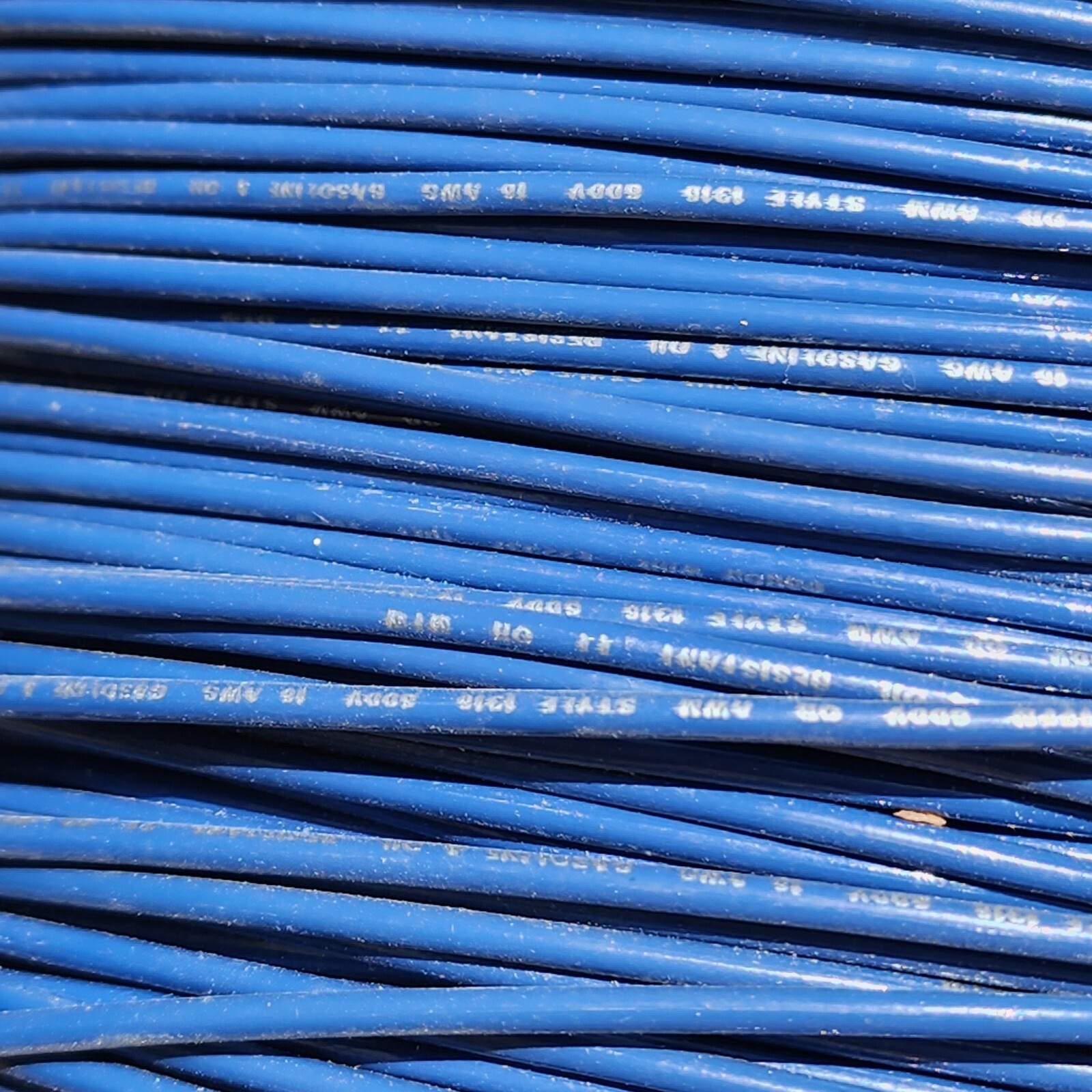 COLEMAN CABLE & WIRE CO. 16 AWG 600V Blue APPLIANCE WIRING MATERAL 700ft