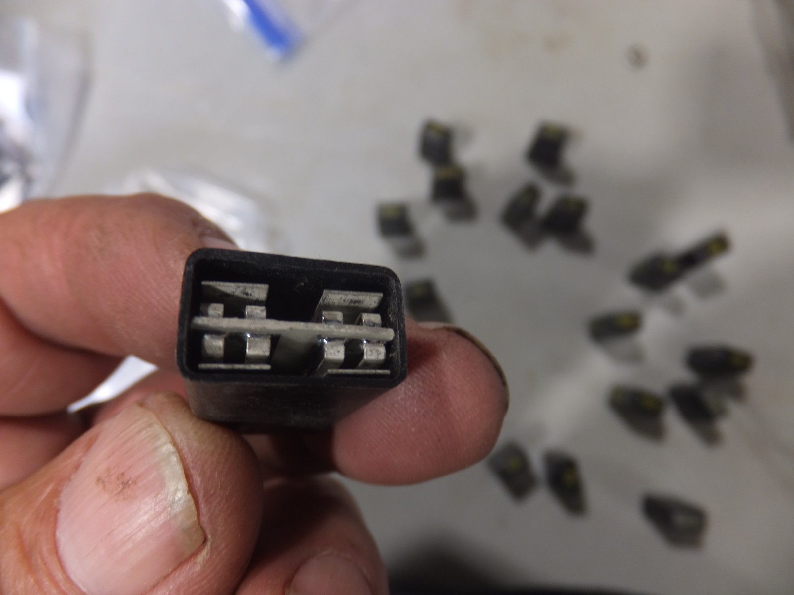 LOT OF 19 LARUS 66 BLOCK AUDIO ATTENUATORS VARIOUS VALUES
