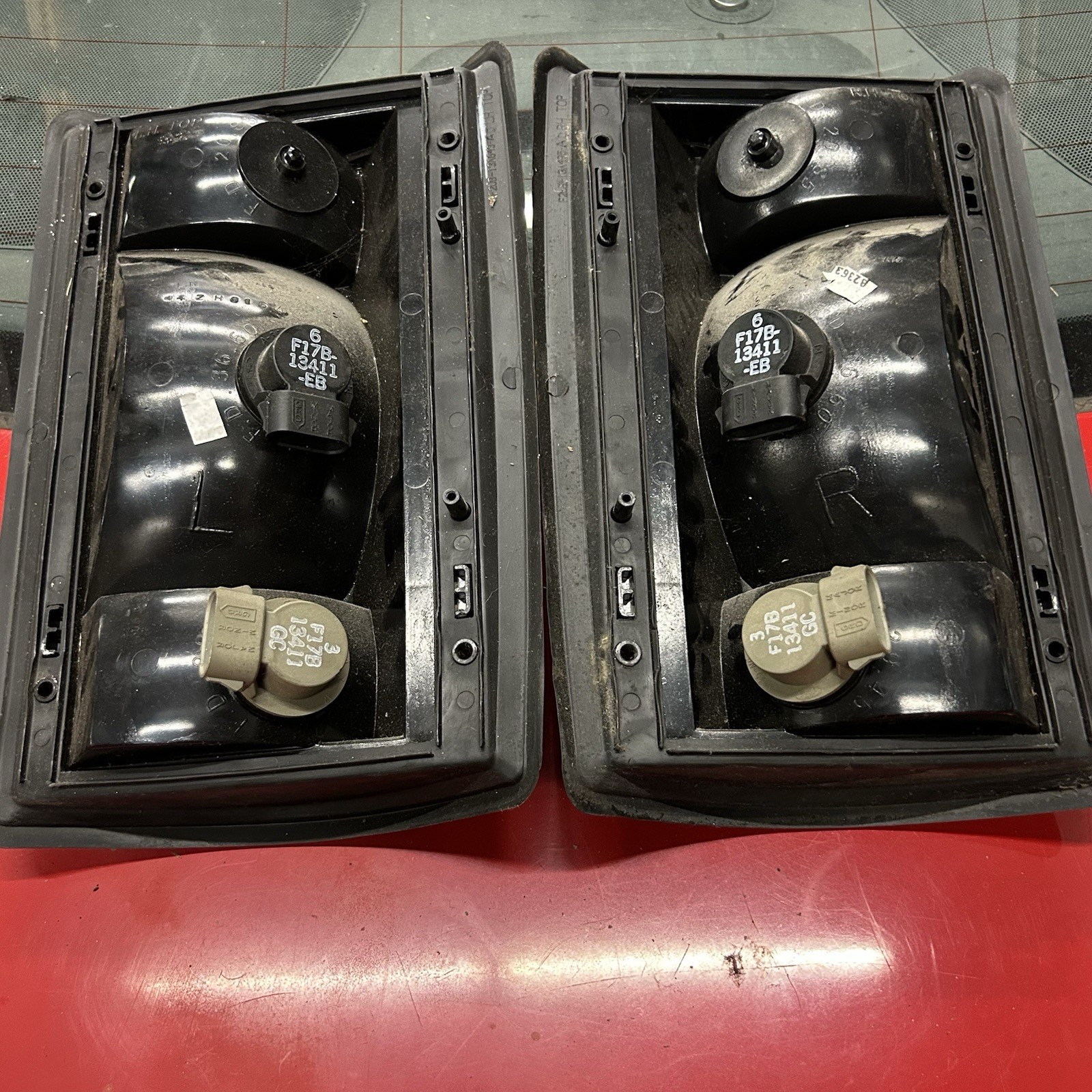 OEM Ford Econoline E150 E250 E350 Tail Lights Turn Signal Lamps Lot 1992-2000
