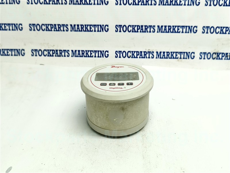 Dwyer DM-1108 DM1108 Digital Differential Pressure Gauge AS IS Fast Shipping