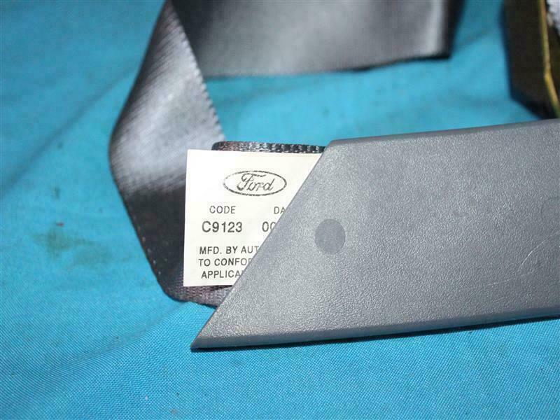 Ford XC2Z-15611B08-AAB XC2Z15611B08AAB Seat Belt NEW NOB