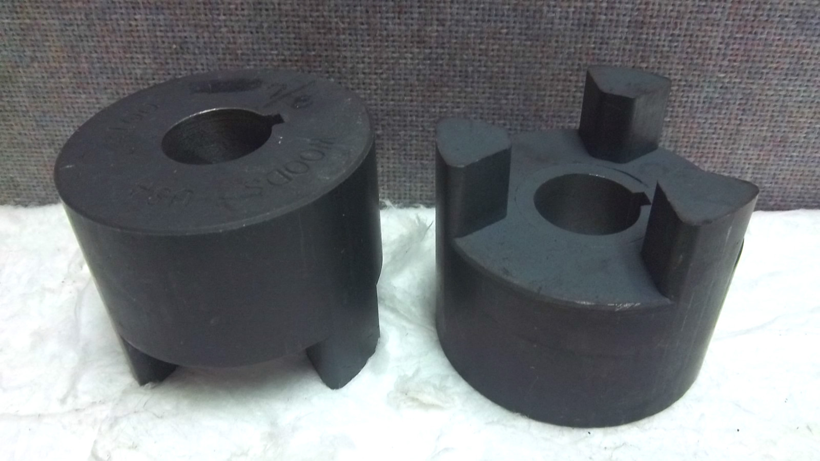 LOT OF 2 TB WOODS HUBS L100 NEW SURPLUS L100