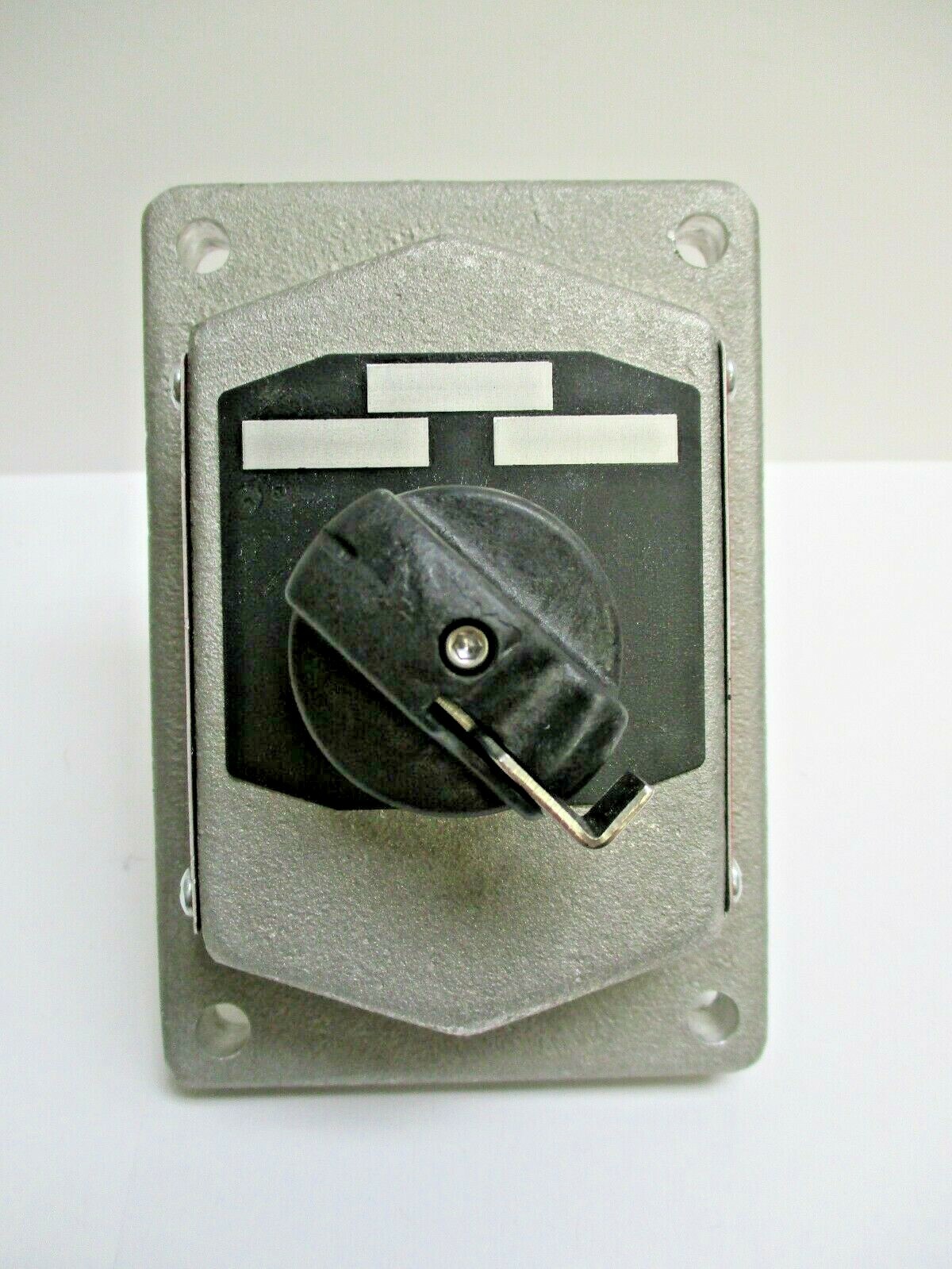 EATON, CROUSE-HINDS, DSD926 SA, FRONT OPERATED SELECTOR SWITCH COVER ASSEMBLY
