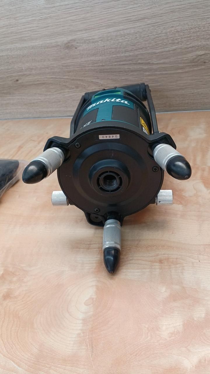 Makita SK505GD Laser Marker 10.8V Rechargeable Indoor Outdoor Green