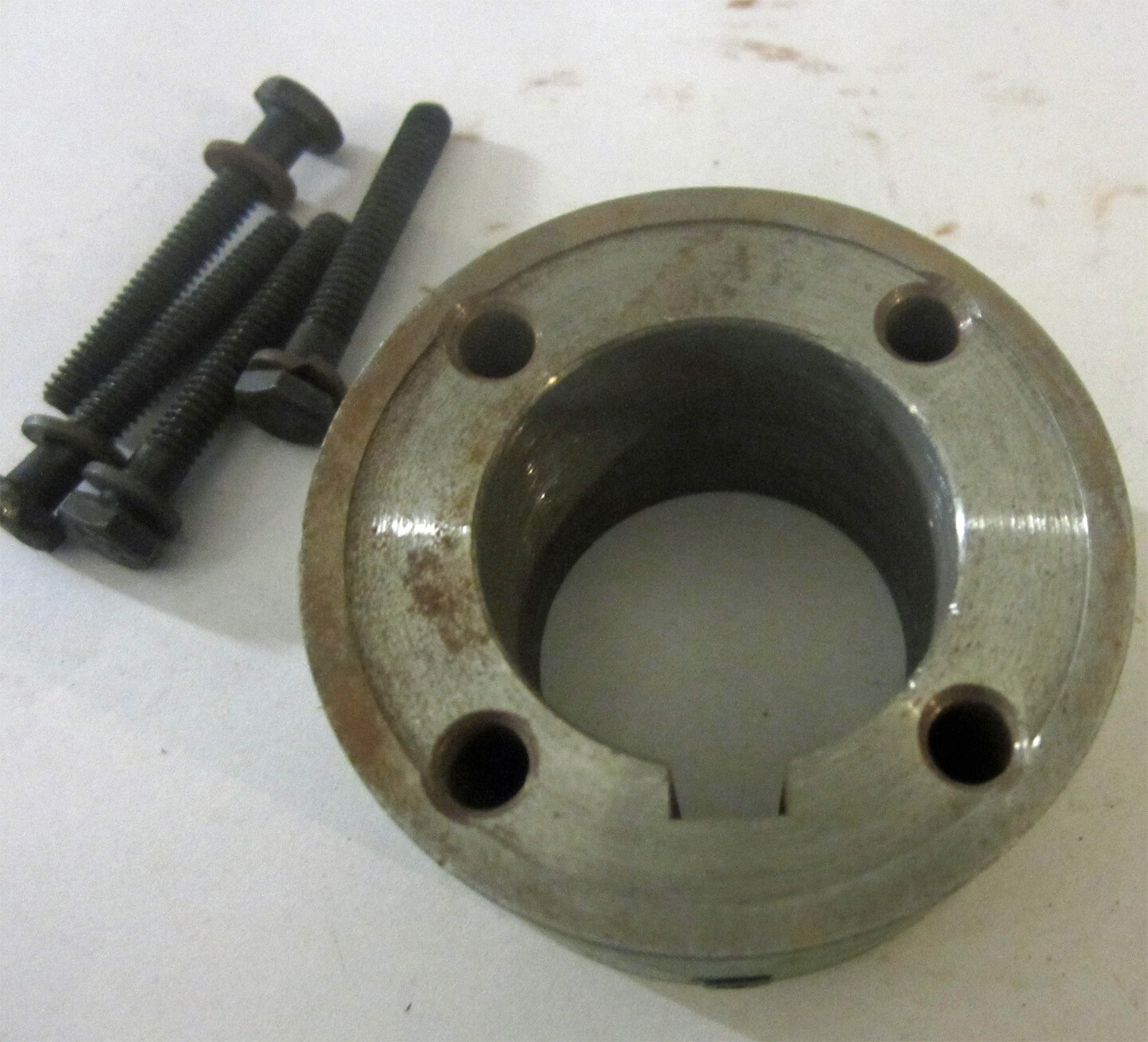 Woods Size 7, 1-5/8″ Bore Spacer Hub, Model 7SC-H x 1-5/8, New