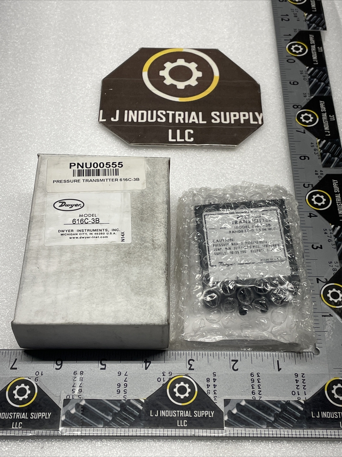 NEW! DWYER 616C-3B Pressure Transmitter_1.5-0-1.5_#MULTIPLE IN STOCK_FAST SHIP!