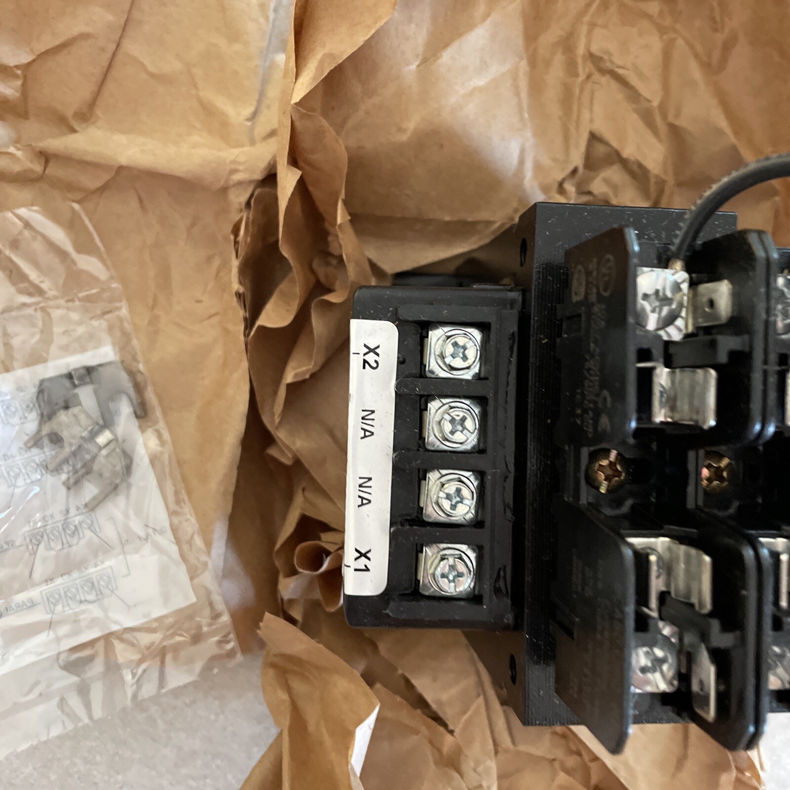 NEW EATON C0150E2AXXFB INDUSTRIAL CONTROL TRANSFORMER 150VA, 50/60Hz, 230 X 460V