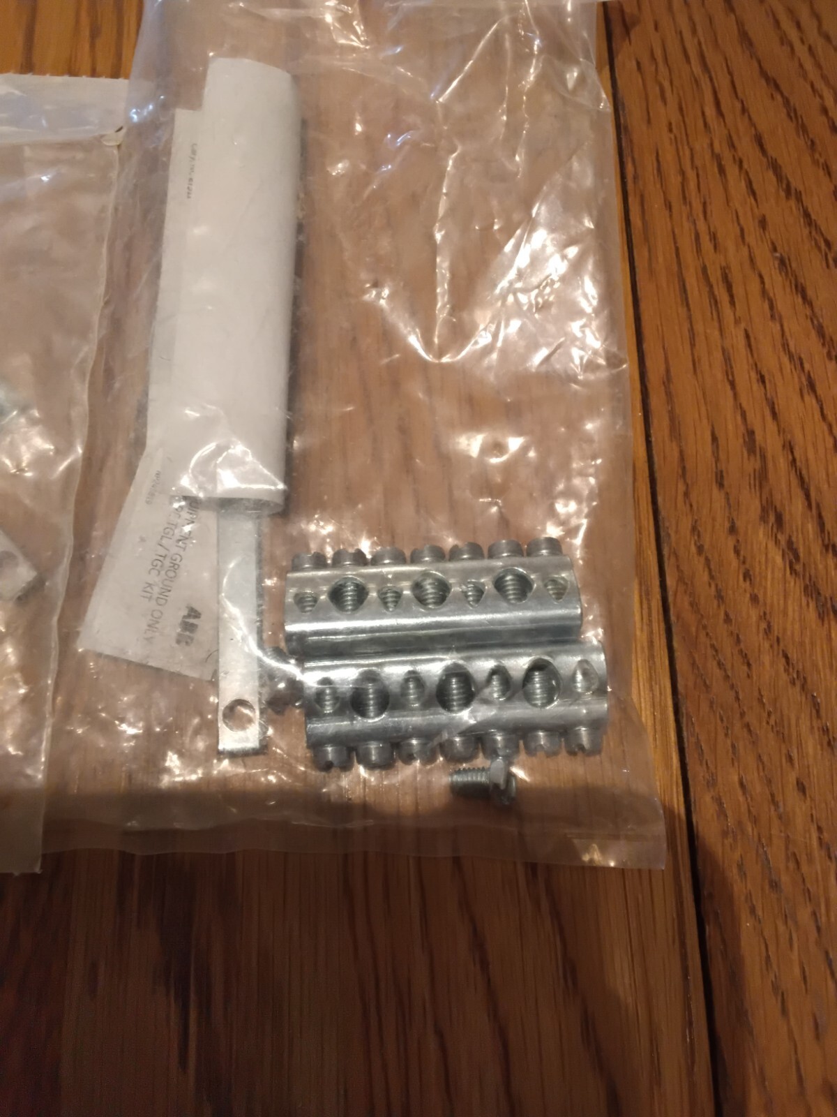 Lot of 3 -ABB GE Industrial Solutions TGL2, Load Center Ground Bar Kit, 1 PC