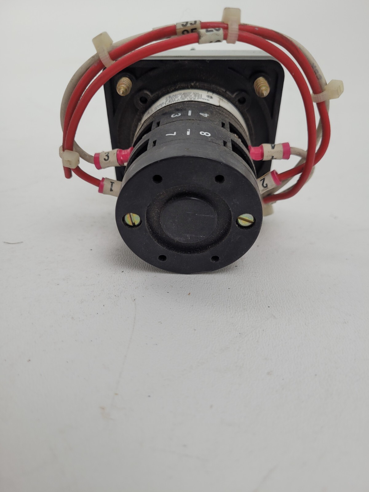 US1A276 Salzer 600V 15A Switch *NEXT DAY OPTION*