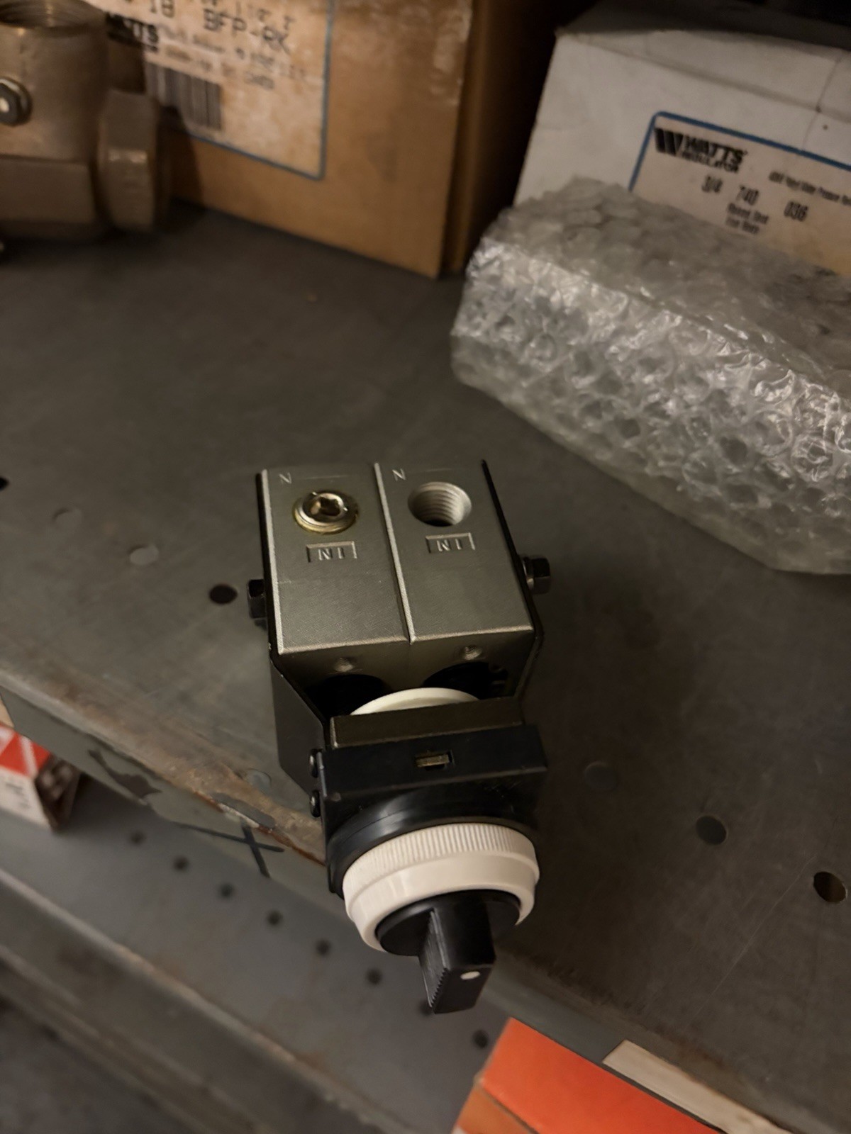 NEW SMC NVM250-N02-35B-B NVM250-N02-35B2L air valve 107601
