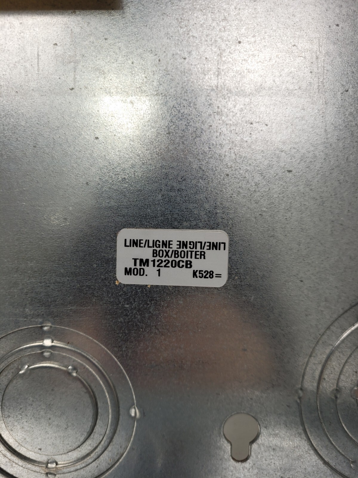 GE Powermark Plus Load Center Main Breaker 12 Circuit 240V 200A Max 1P 3W – New