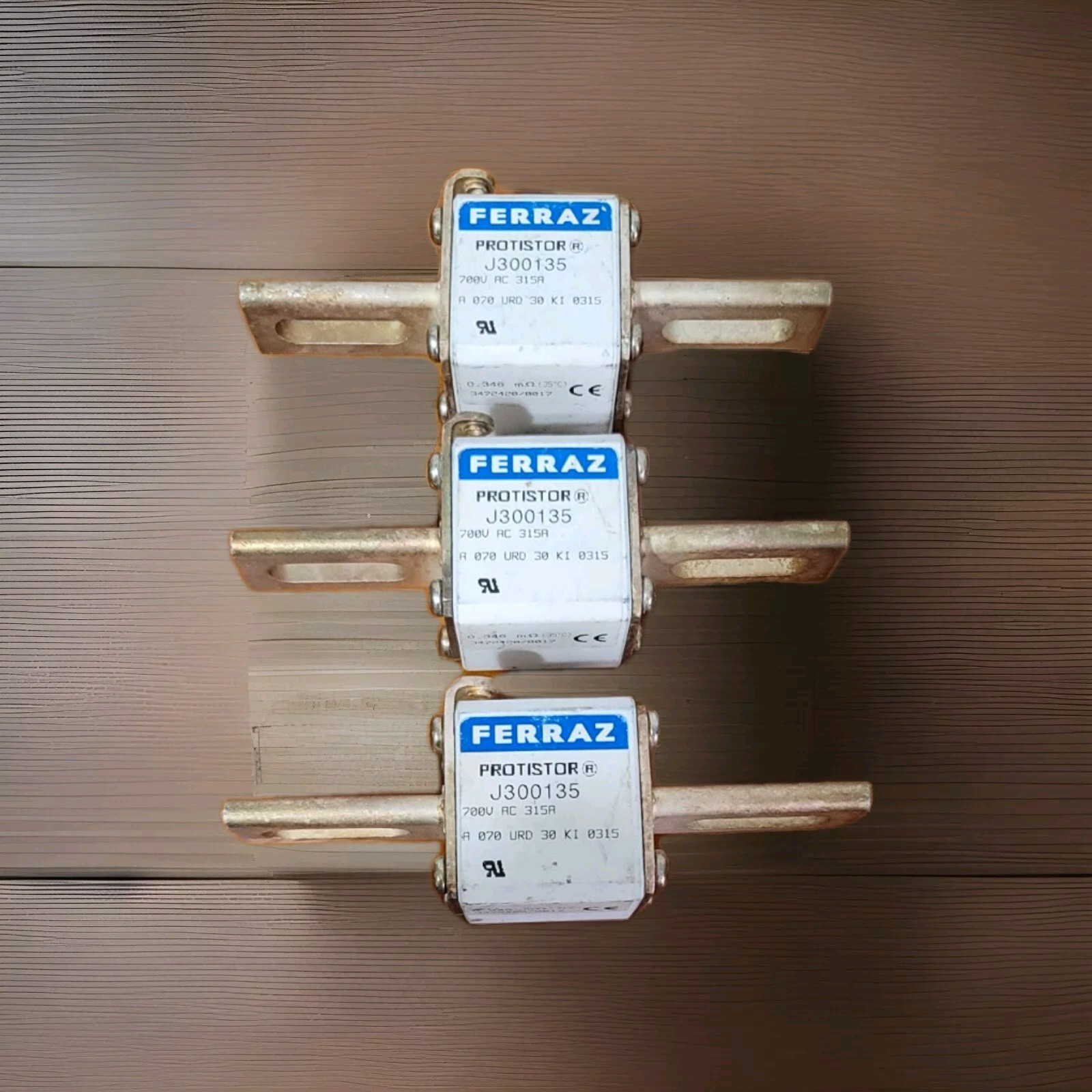 Mersen Ferraz Protistor Semiconductor Fuse J300135 700V AC 315A One Fuse
