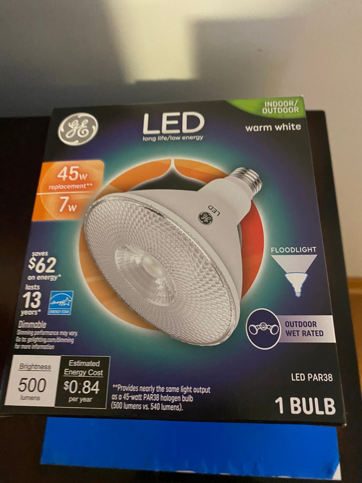 NEW GE LED 7 WATT INDOOR/OUTDOOR WARM WHITE FLOODLIGHT-500 LUMENS-LONG LIFE