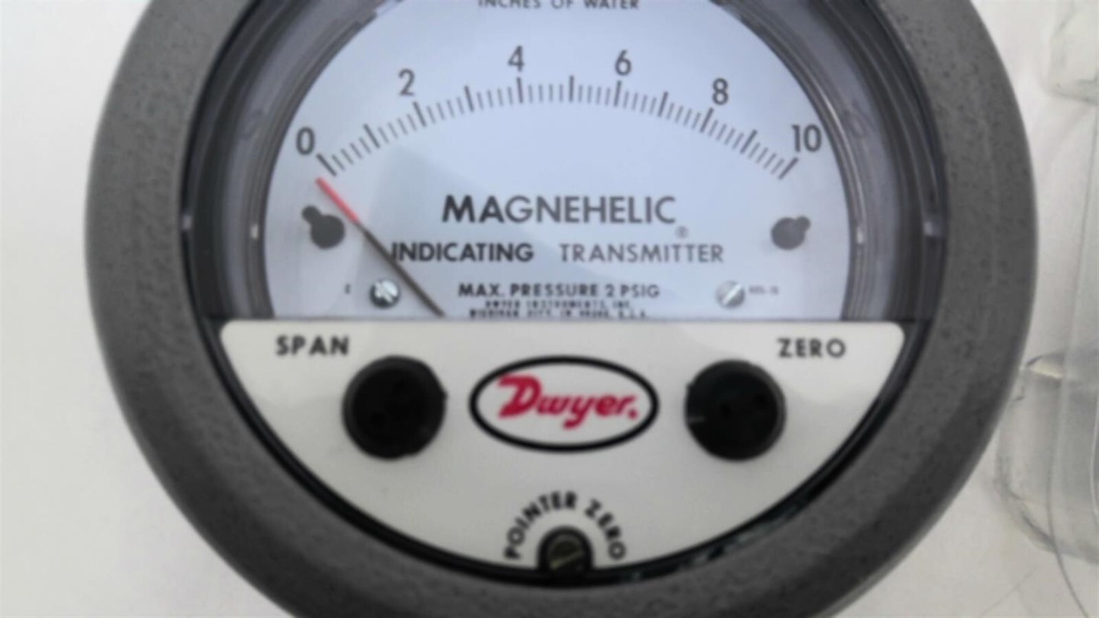 Dwyer MAGNEHELIC Indicating Transmitter