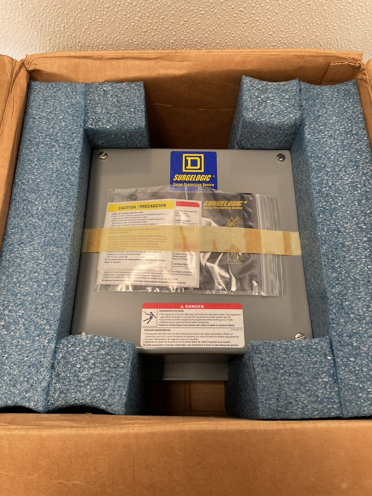 Square D SURGELOGIC TVS2XT12A Surge Protective Device