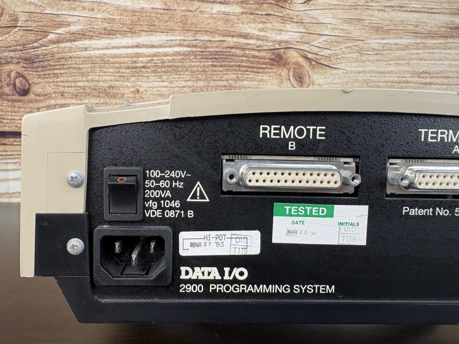 Data I/O 2900 Universal Programmer w/ DIP Socket Boots Self Test Pass