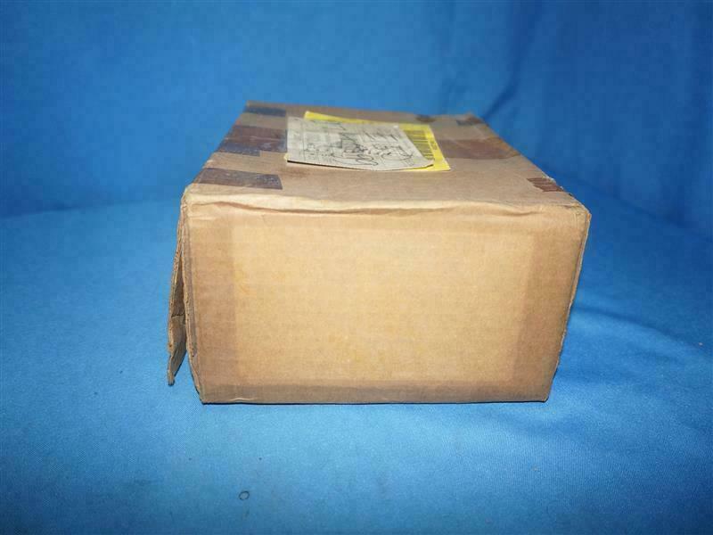 Ford F2UZ-13201-A F2UZ13201A Lamp Parking LH NEW NOB