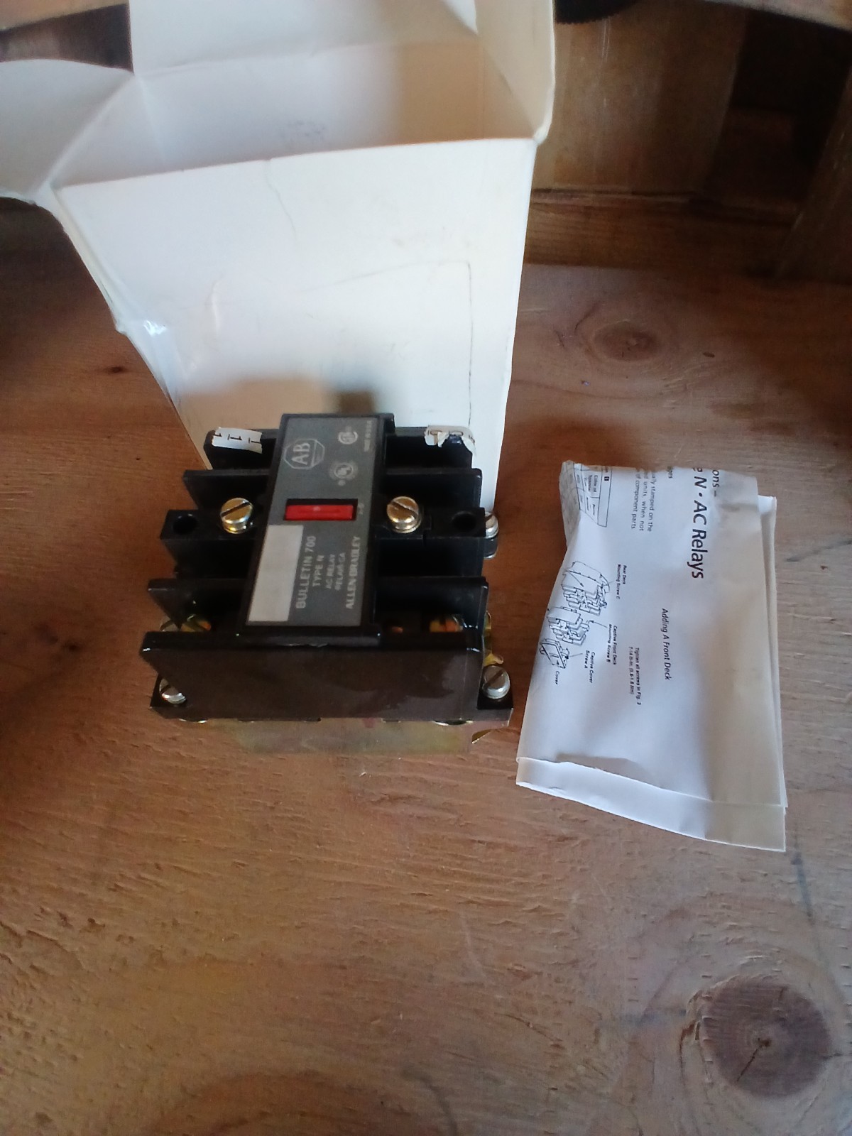 AB 700-N200A1 Allen-Bradley 300V Max Industrial Control Relay