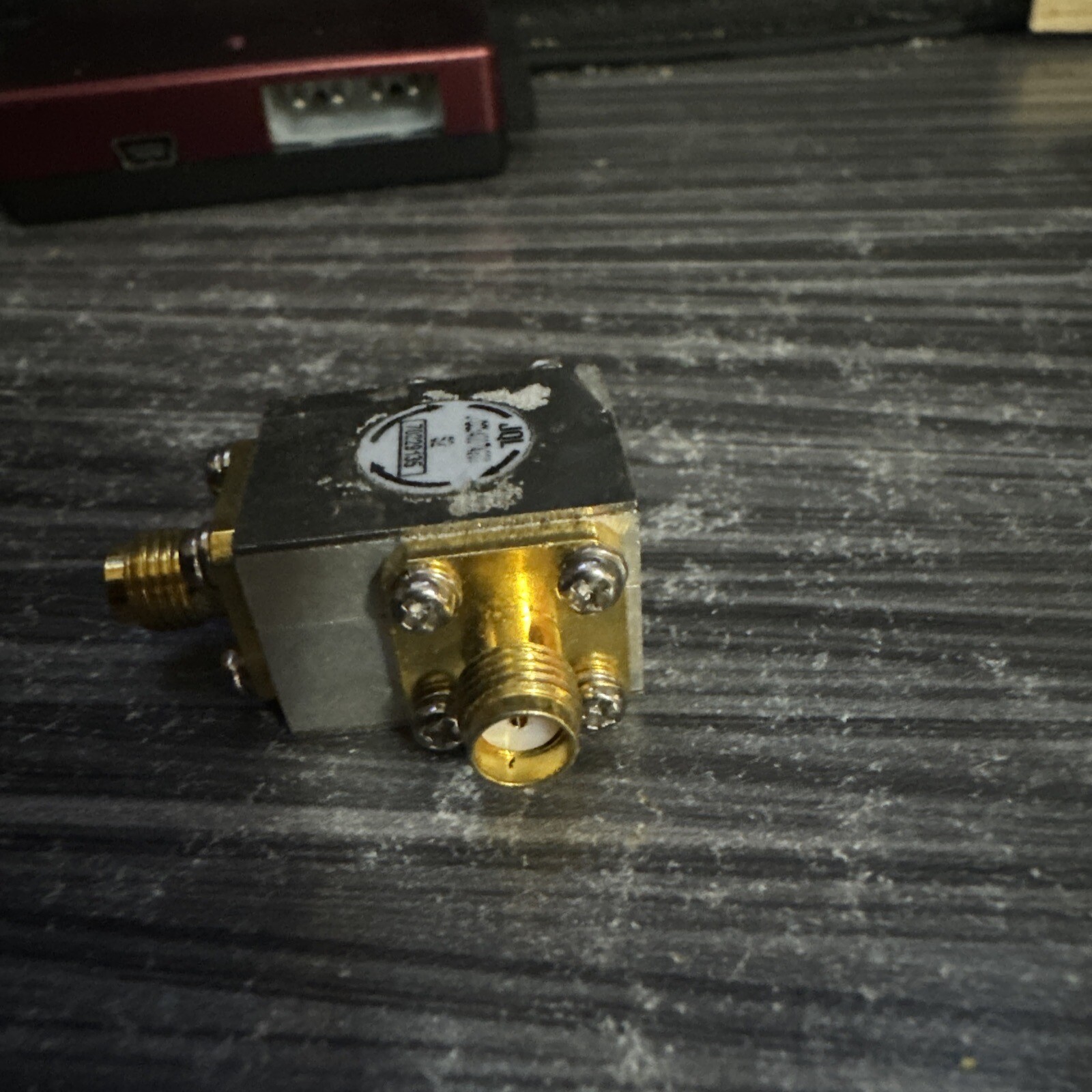 – JQL – Jie Kao Ao (JQL) Electronics BROADBAND COAXIAL CIRCULATOR