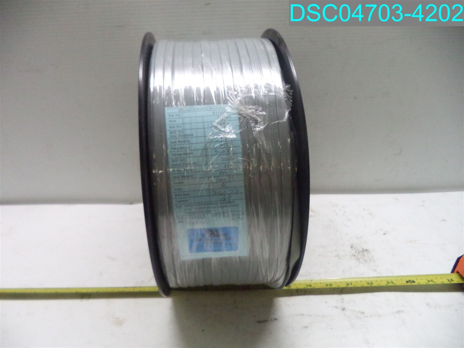 1000′ 26 AWG, 8 CONDUCTOR STRANDED BARE COPPER COLOR SILVER SATIN L-8C26F19