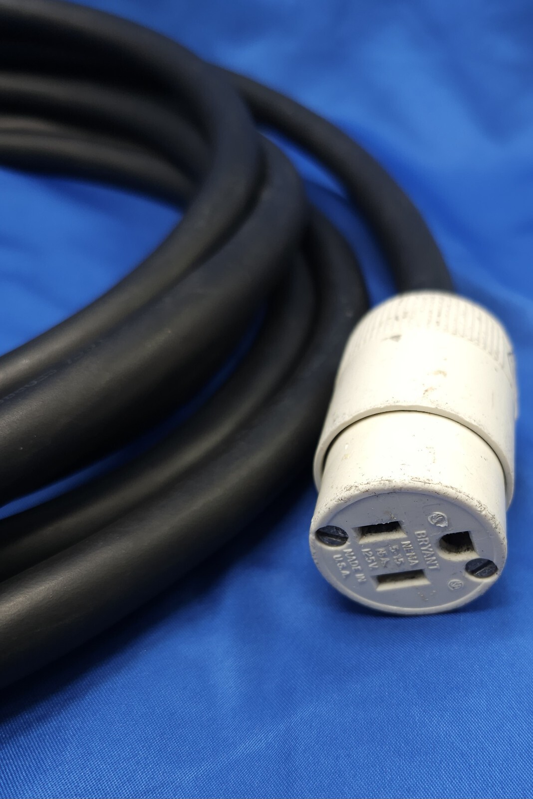 15′ CCI P-241-3-MSHA SEOPRENE 12AWG 3/C SEOOW 600V POWER CABLE *PRE-OWNED*