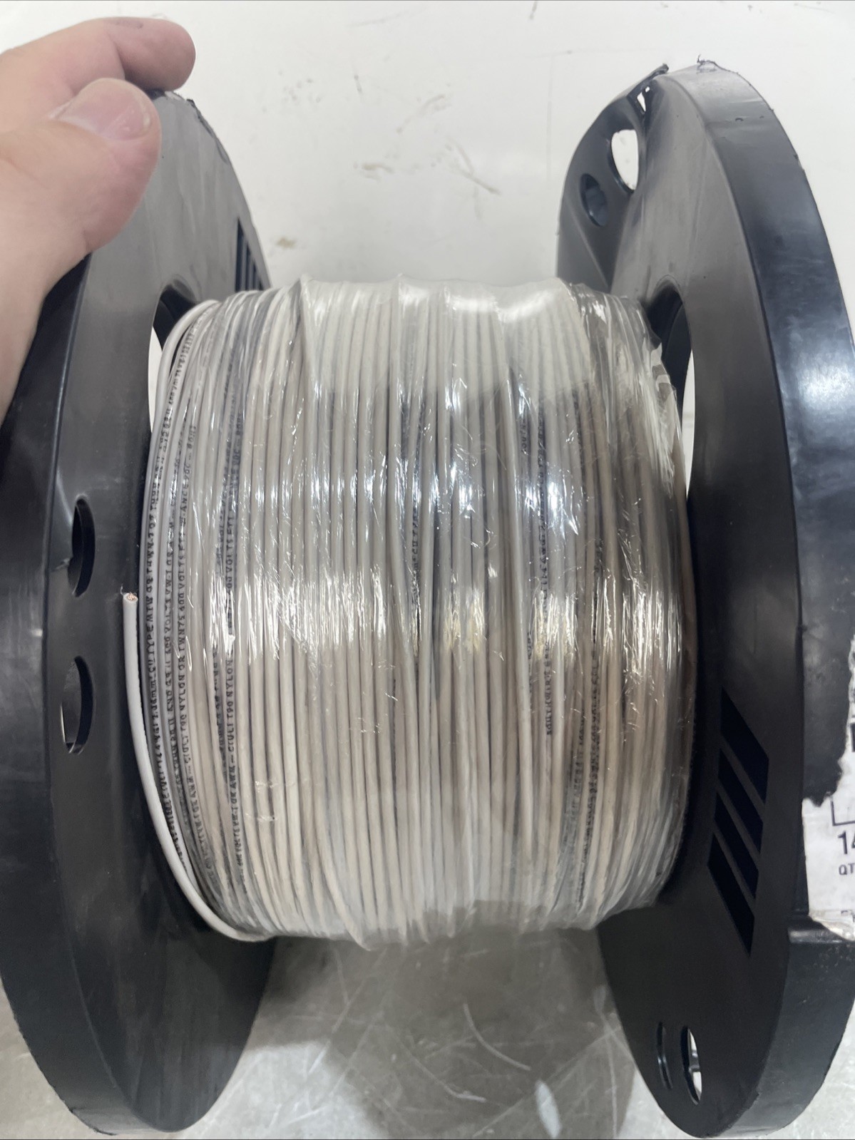 Southwire E51583 Mtw/thwn/thhn White Machine Tool Wire 14awg 500ft Copper Strand