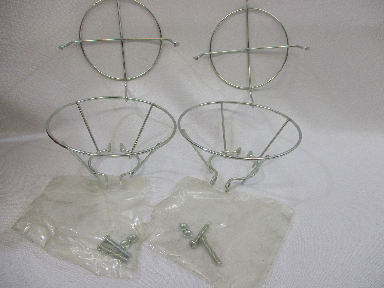 *NEW* (LOT OF 2) STONCO 3350 WIREGUARD FOR PAR 38 LAMPHOLDER