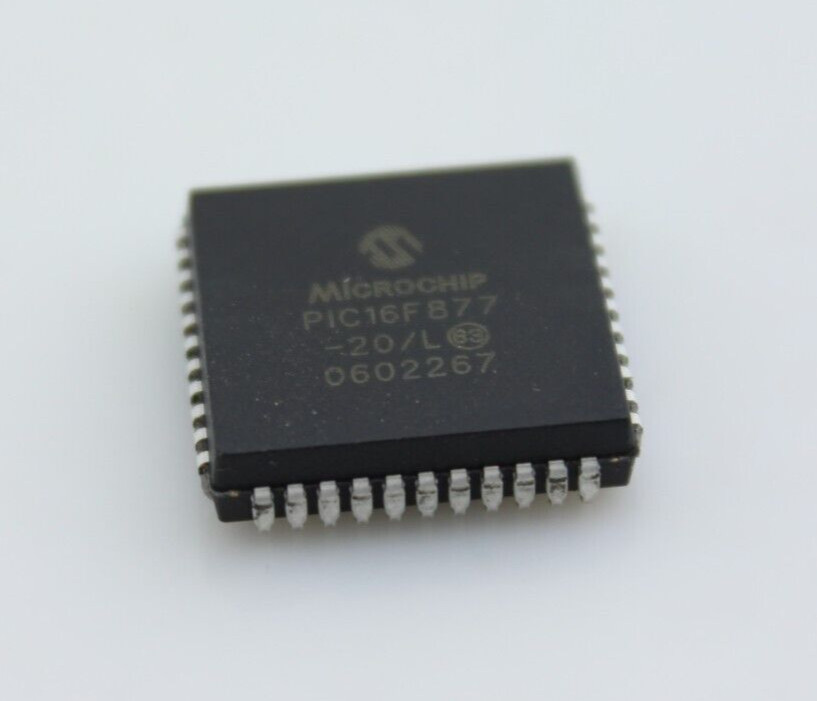 New Qty 1 Microchip PIC16F877-20/L RISC Microcontroller PQCC44 8-Bit FLASH