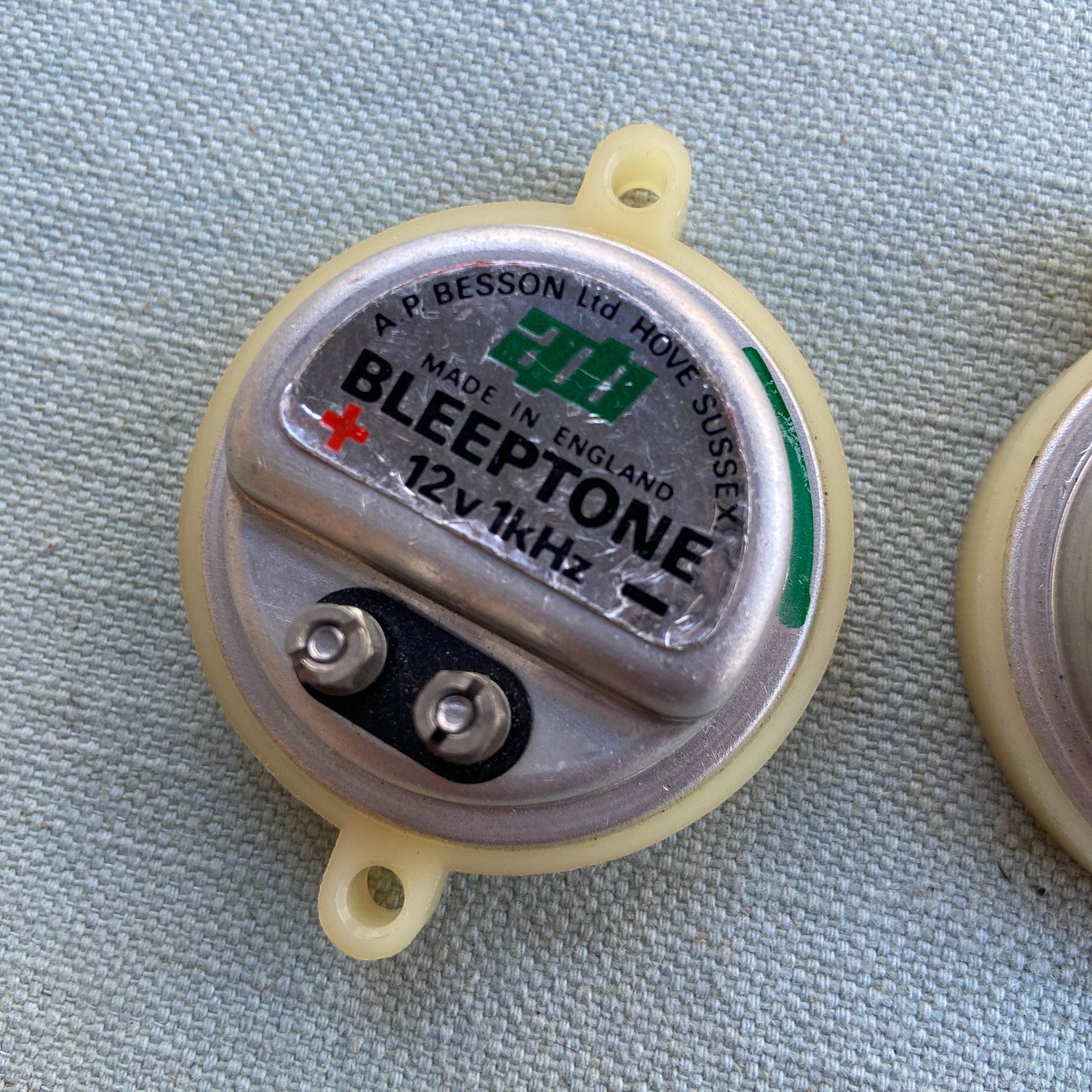Vintage A.P. Beeson BLEEPTONE 12V Buzzer Alarm Made in England Lot 2 Untested