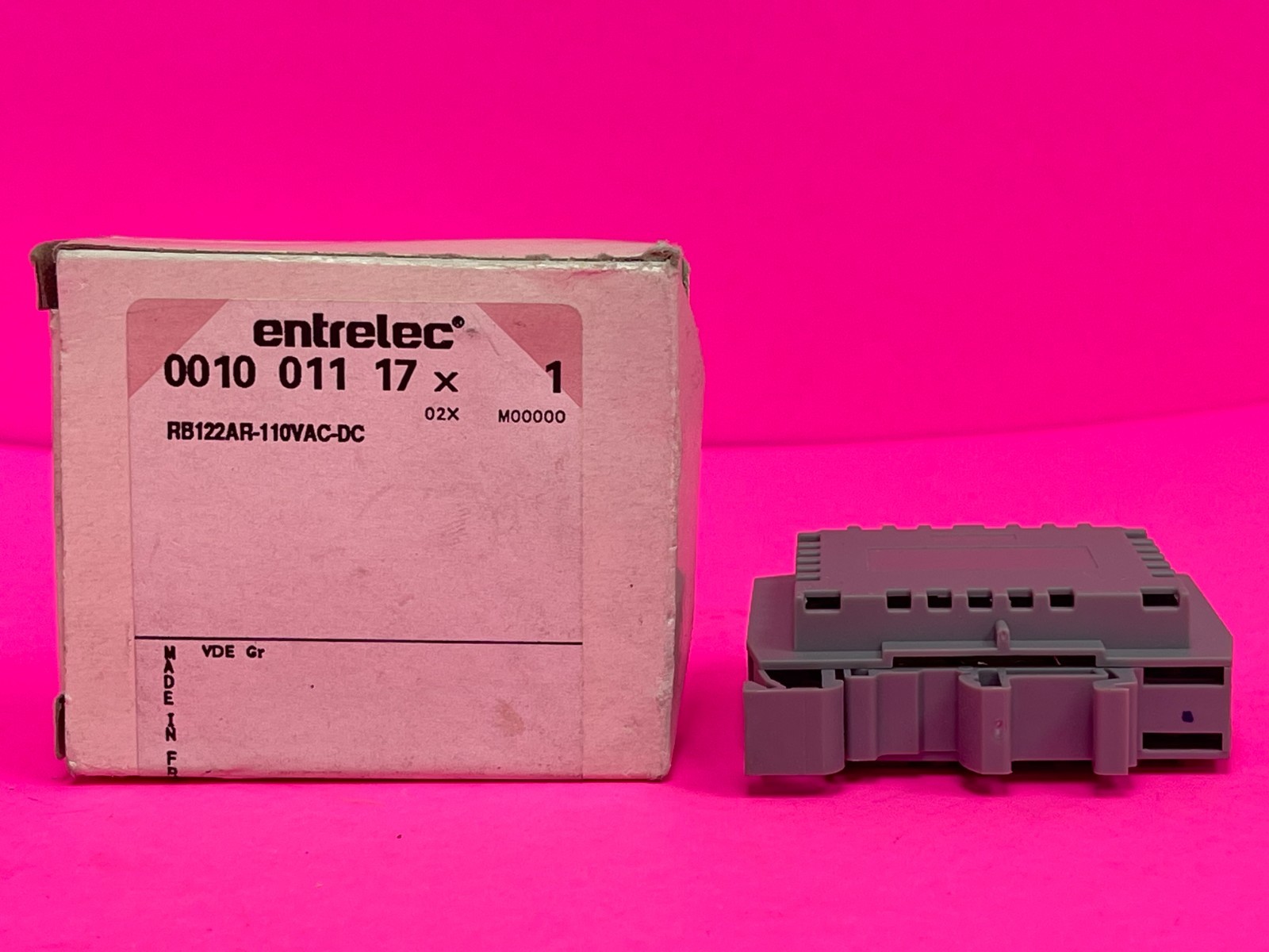 Entrelec 0010 011 17 Interface Relay Module RB122AR-110VAC-DC