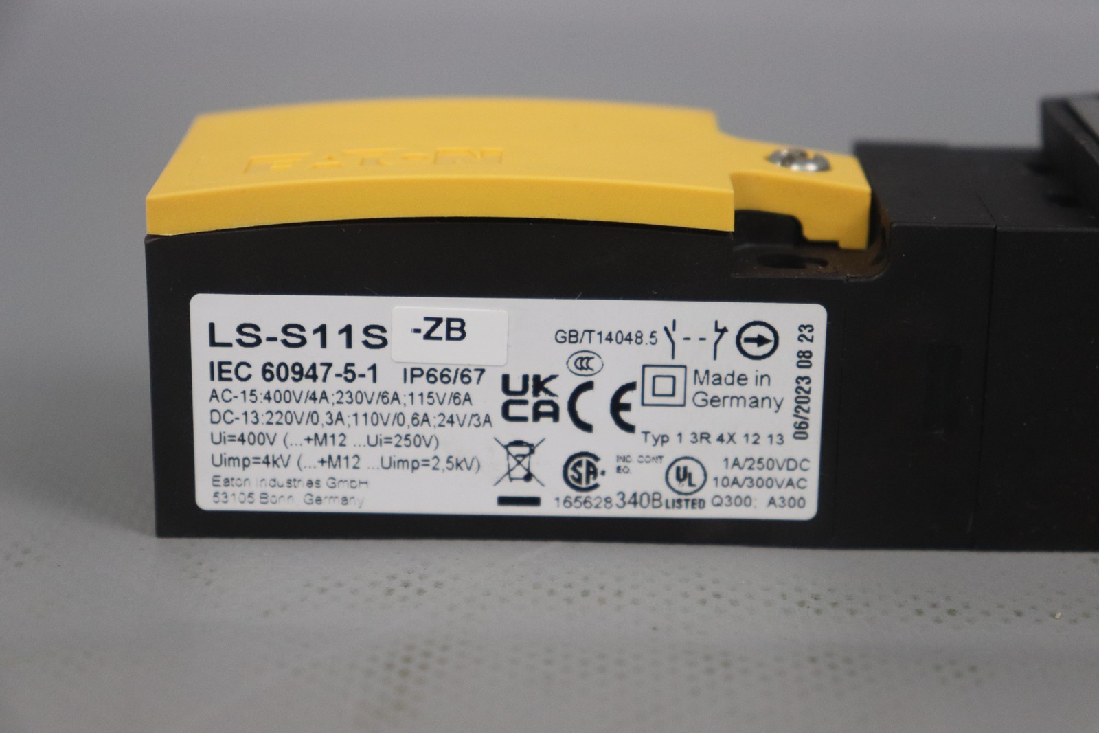 Eaton LS-S11-S-ZB Safety Position Switch 106877 Unused