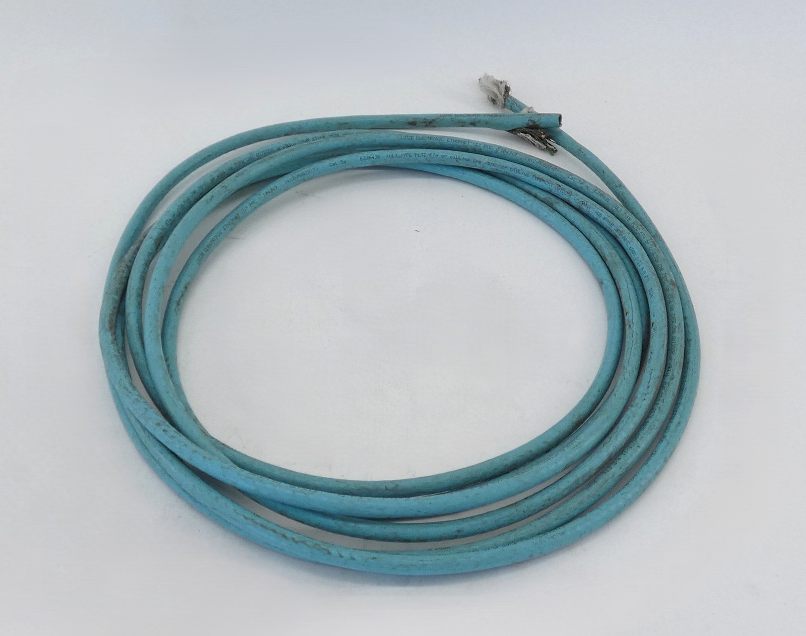 Lutze Electronic E336436 Cat5e Ethernet Cable 600V
