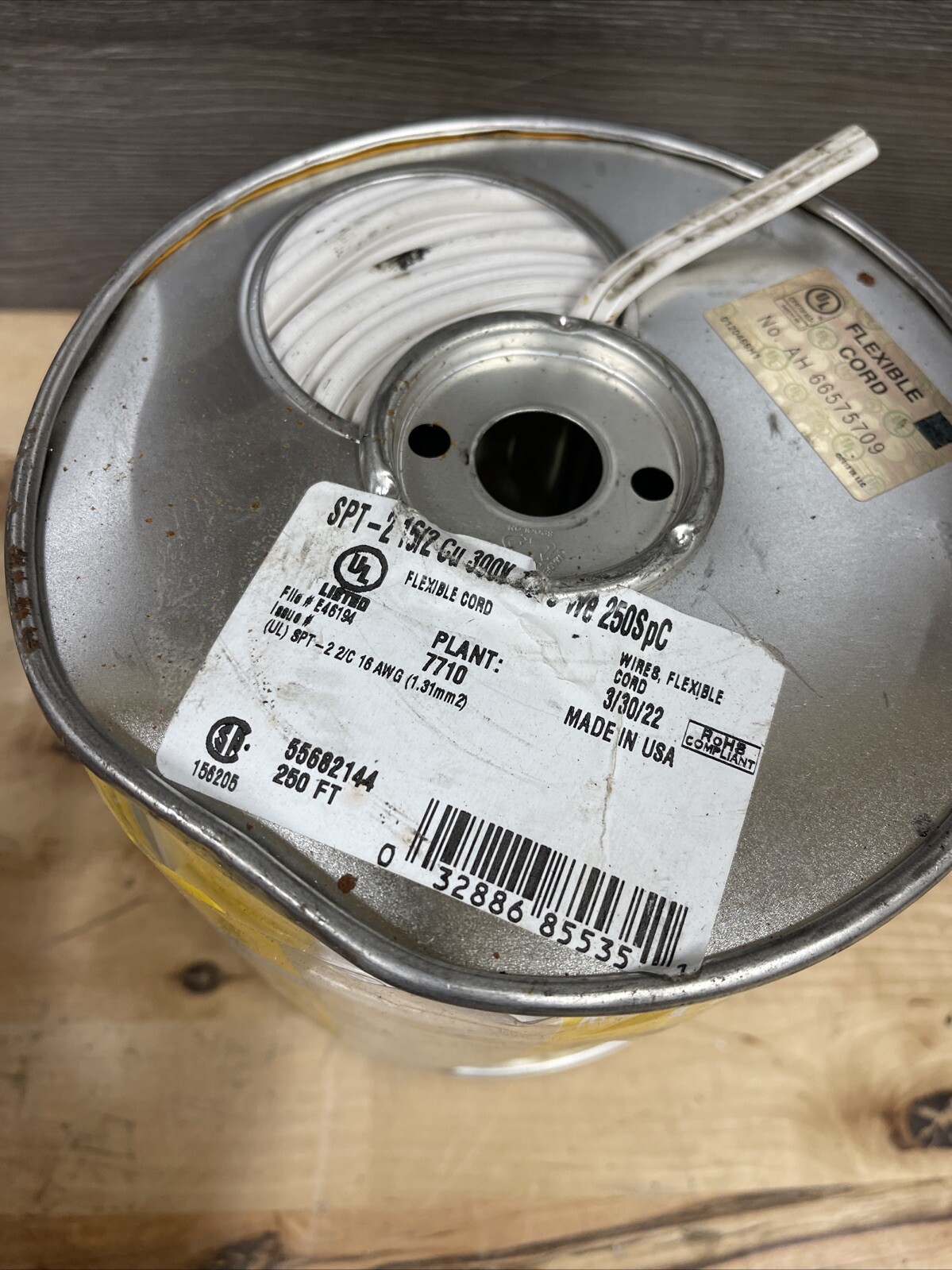 Southwire 55682144 250-Feet 16-Gauge 2 Conductor 16/2 Type SPT-2 Lamp