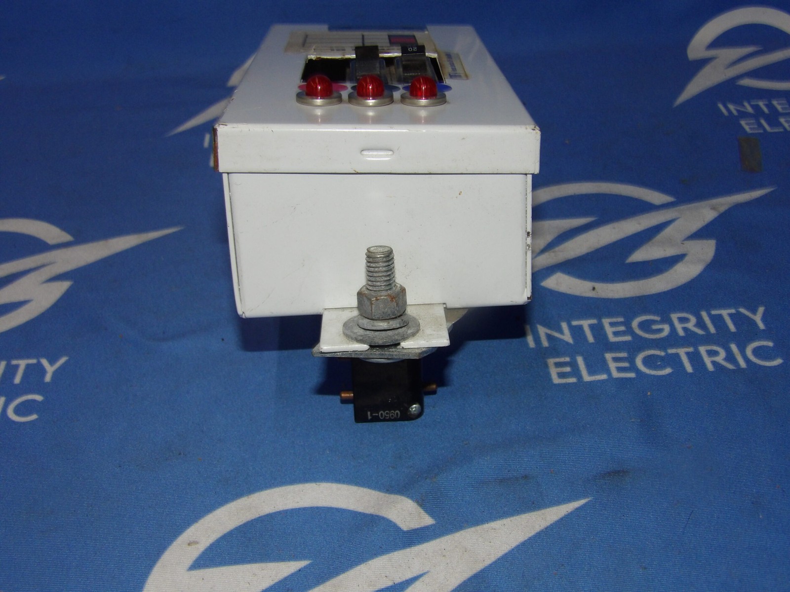 StarLine CBM60E5-6-172-0083-0G03 20A 208Y/120V Busway Tap Box + 1 Year Warranty
