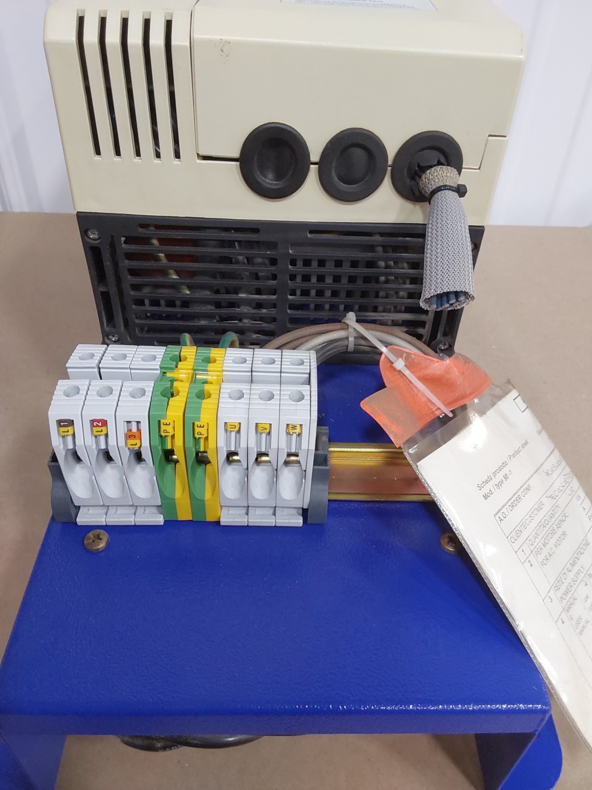 ANSALDO Sistemi Industriali SVMT033DBNF 380/415V 33KVA DRIVE 3PH 380/415 50/60HZ