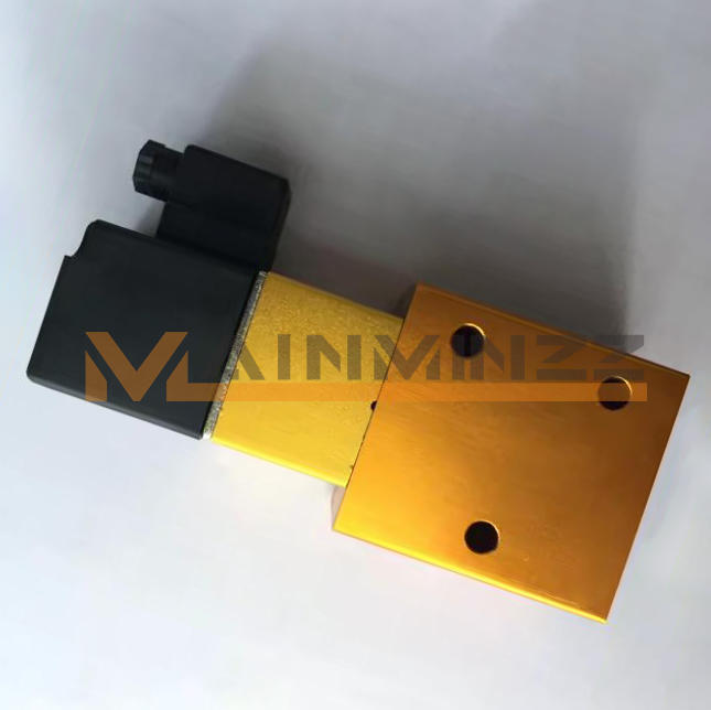 One New YONGCHENG YO23JD-15P2 2-Position 3-Way High Pressure Solenoid Valve 220V