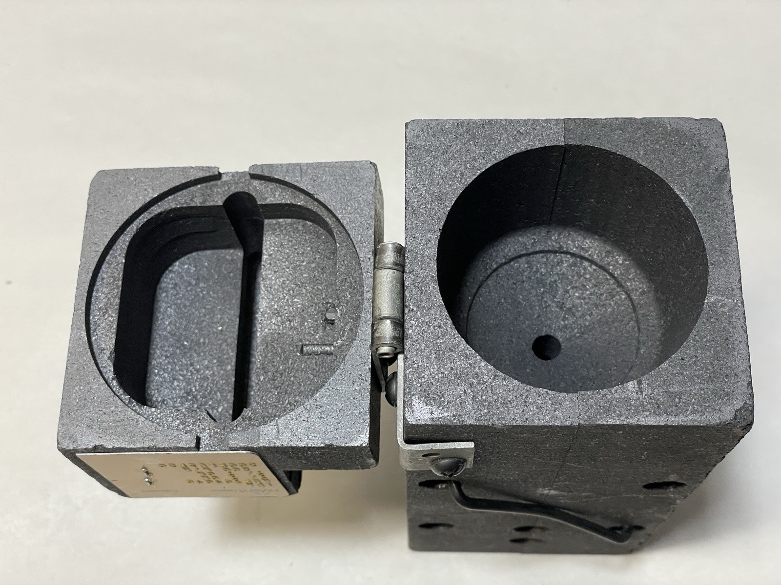 nVent ERICO Cadweld Cable To Cable 7/#7 Mold HDPTC9C9C