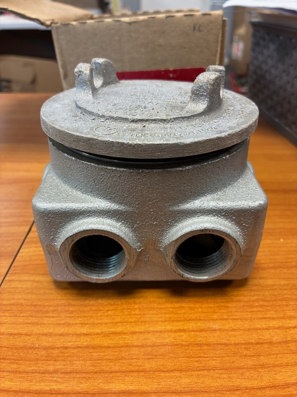 Crouse-Hinds by Eaton GUP215 3/4″ Junction Box